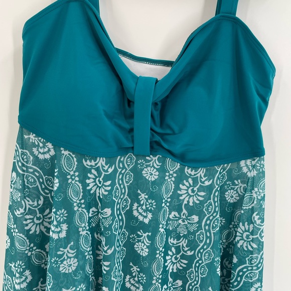 Bloomchic Turquoise &Teal Two Piece Swimsuit 14-16/1X - Picture 2 of 11
